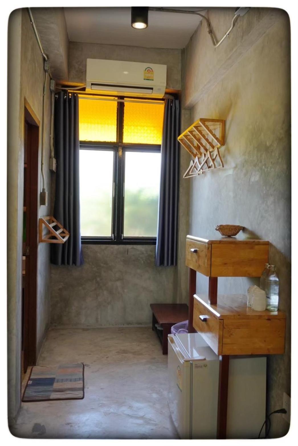The Picturebook Guesthouse Mae Sot Exterior photo